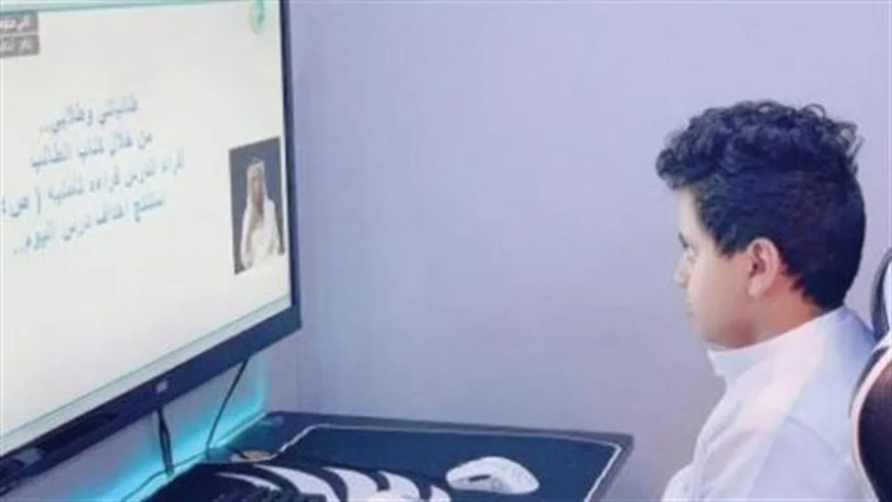 بوابة التعليم الموحدة.. وصول الطلاب إلى منصة مدرستي للعام الدراسي 1447